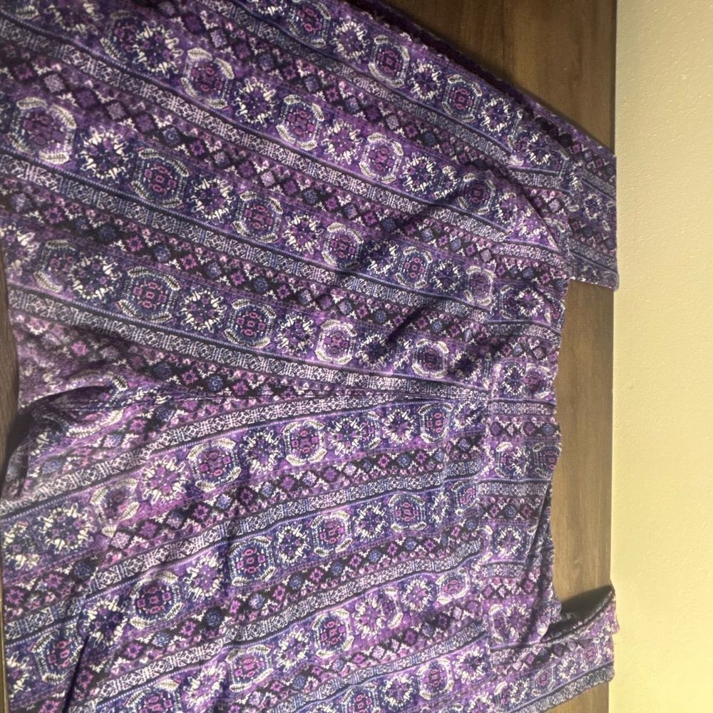 LuLaRoe Purple Patterned Leggings